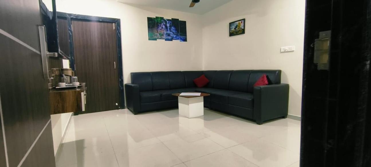 Hotel Vaishnavi Grand Mirialguda Exterior photo